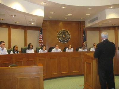 Students talking with Ken Armbrister