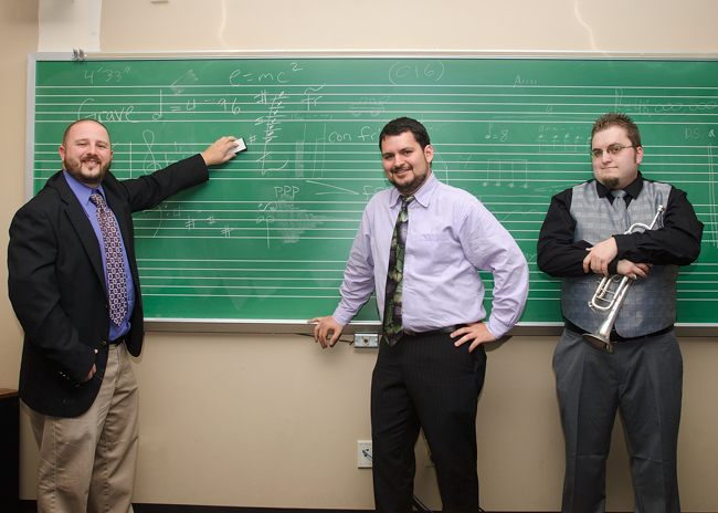 Kyle Kindred with music majors posing